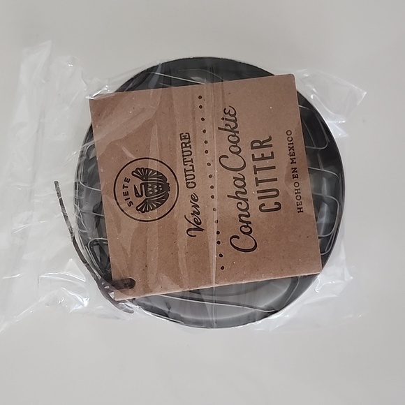 Siete x Verve Culture Concha Cookie Cutter NWT - Picture 1 of 4